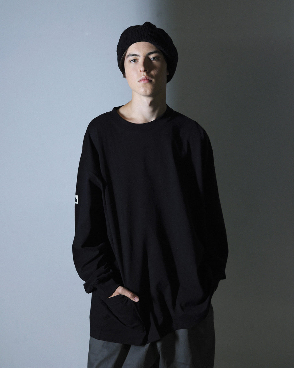 ORGANIC COTTON CHILL POCKET LONG TEE / BLACK