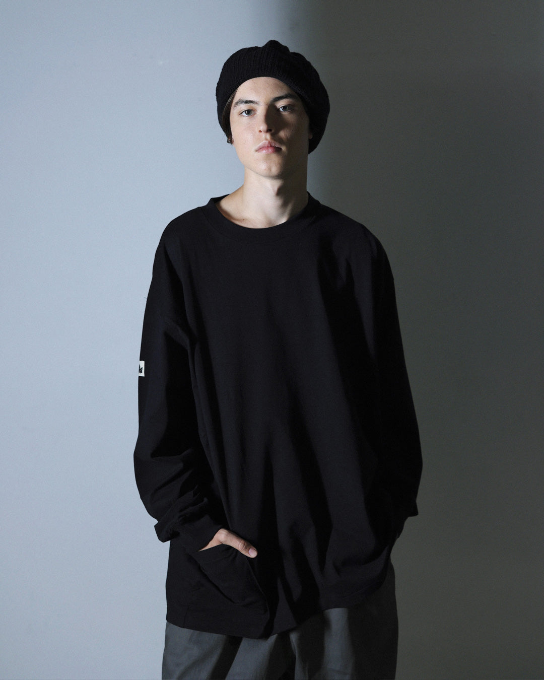 ORGANIC COTTON CHILL POCKET LONG TEE / BLACK