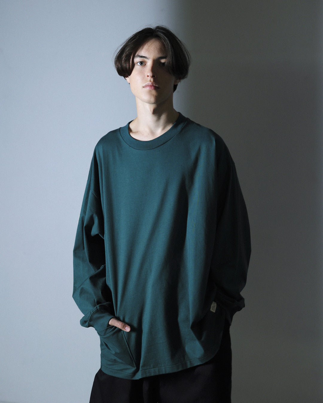 ORGANIC COTTON CHILL POCKET LONG TEE / GREEN