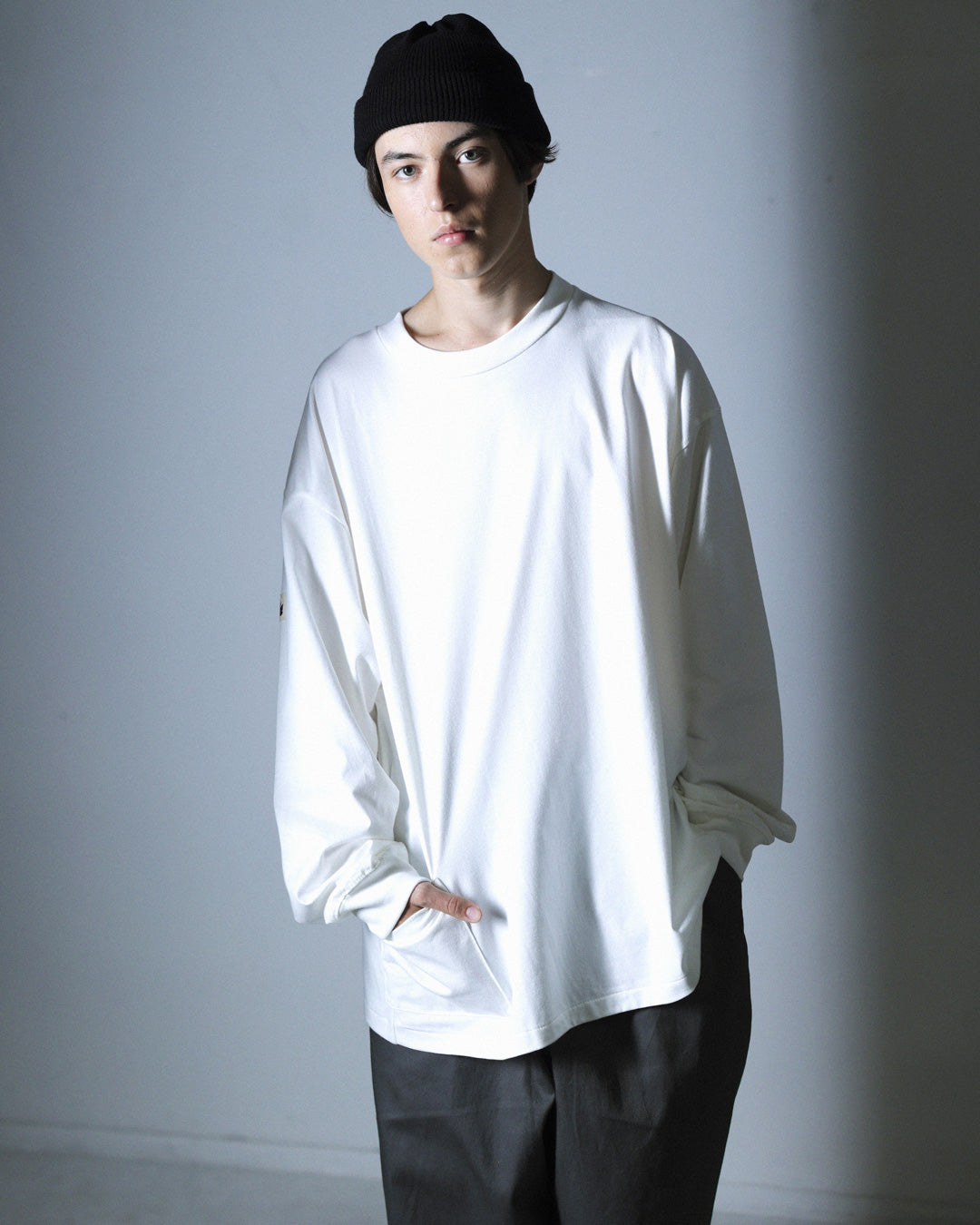 ORGANIC COTTON CHILL POCKET LONG TEE / WHITE