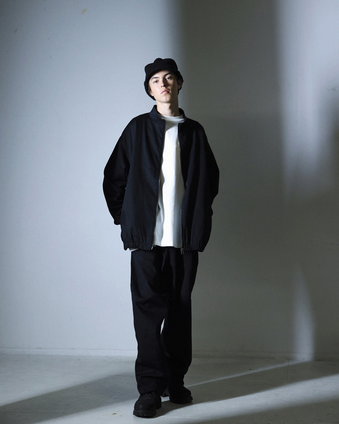 ORGANIC COTTON TWILL TRACK JACKET / BLACK