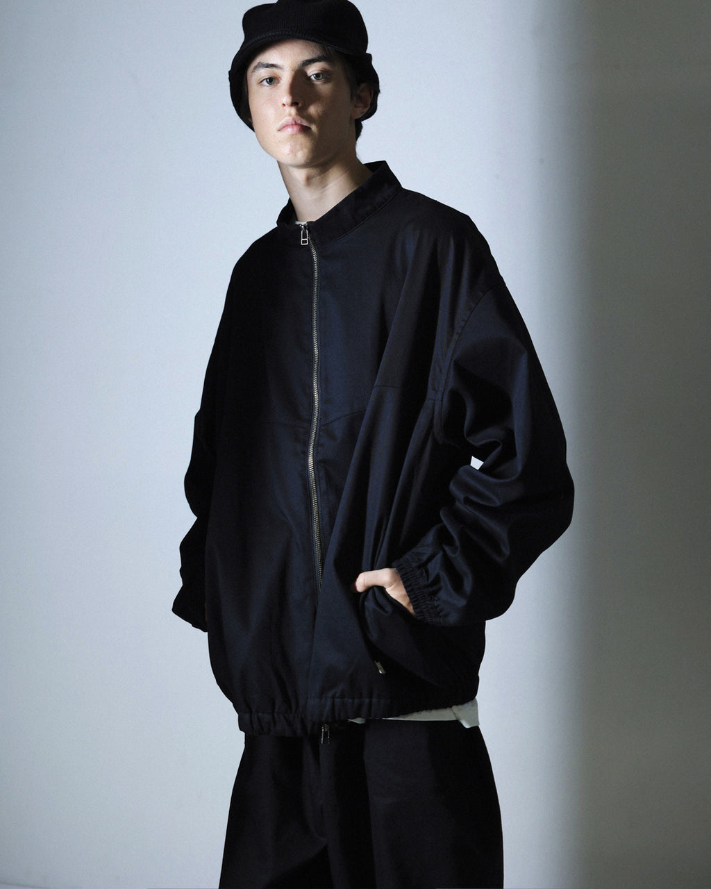 ORGANIC COTTON TWILL TRACK JACKET / BLACK