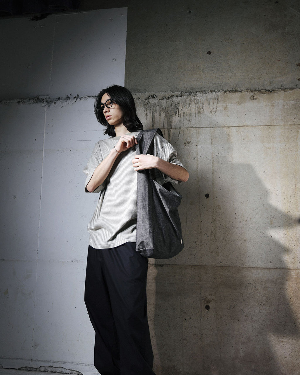 ORGANIC COTTON DENIM MARCHE BAG / BLACK