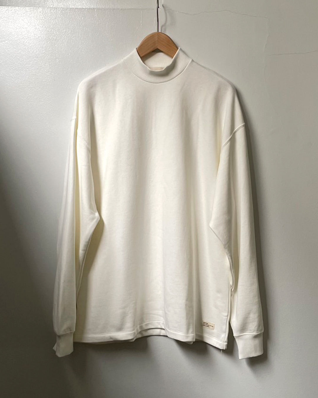 ORGANIC COTTON CHILL MOCKNECK SWEAT WHITE