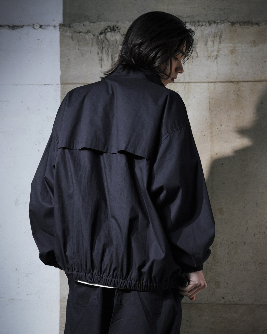 ORGANIC COTTON BROADCLOTH TRACK JACKET / BLACK