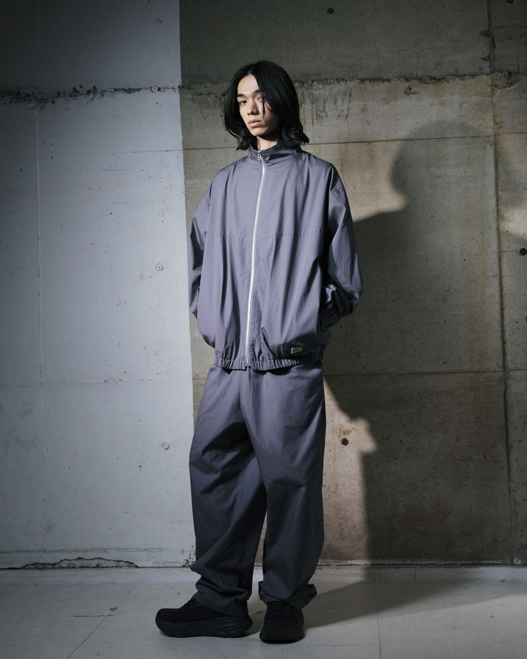 ORGANIC COTTON BROADCLOTH TRACK JACKET / GREY